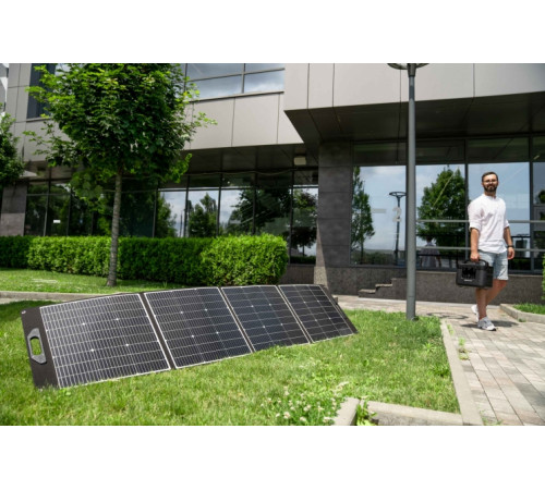 Комплект Портативна електростанція Segway CUBE 1000, 2584 Вт заг (R-Drive 4400 Вт), 1024 Вт/год, IPX3, BT, розширення ємності, швидка зарядка + портативна сонячна