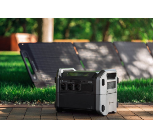 Комплект Портативна електростанція Segway CUBE 1000, 2584 Вт заг (R-Drive 4400 Вт), 1024 Вт/год, IPX3, BT, розширення ємності, швидка зарядка + портативна сонячна