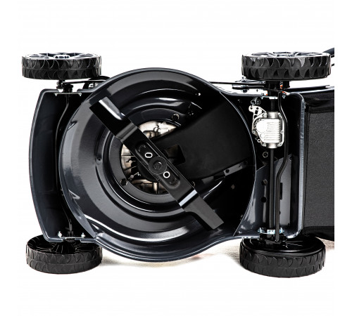 Газонокосарка бенз. LM42-SP, 4к.с., ширина захвату 42см, висота скош. 25-75мм, травозбірник 45л, самохідна