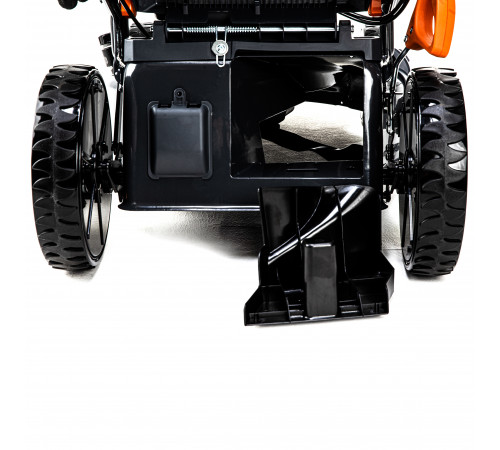 Газонокосарка бенз. LM48, 5к.с., ширина захвату 48см, висота скош. 30-80мм, травозбірник 70л, несамохідна