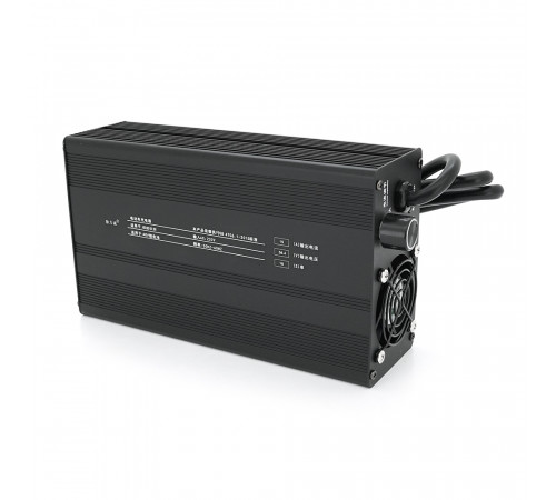 Зарядное устройство для аккумуляторов 36/48/60/72V, 15Ah, 1300W, LED-индикация